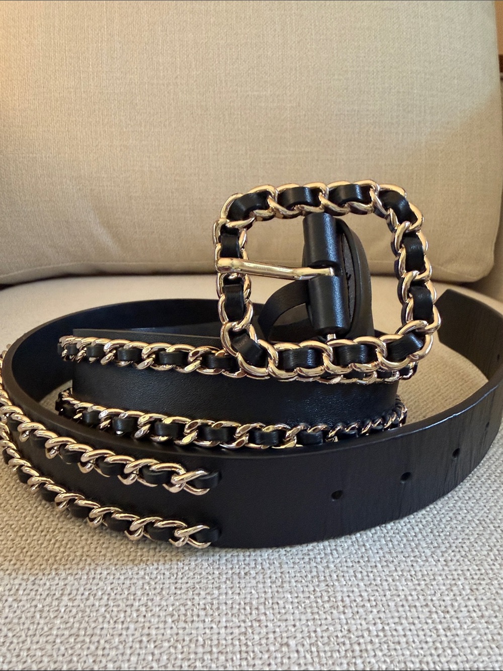 WHBM Black Leather Chain-Trim Waist Belt with Gold Buckle - M